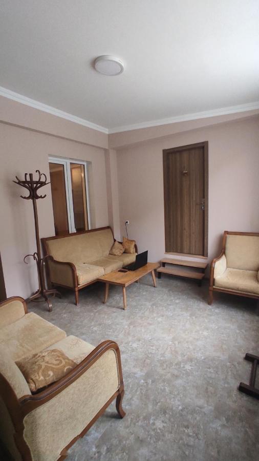 Guesthouse Mabu Mestia Extérieur photo